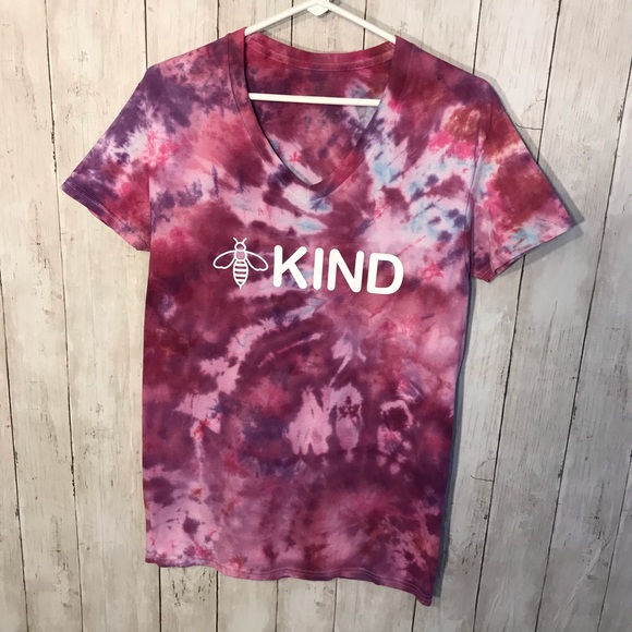 Bee Kind Tie Dye Tshirt Size Small - Picture 2 of 9